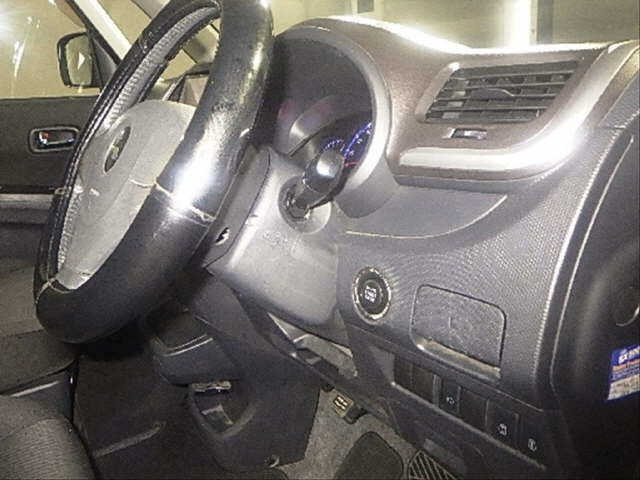 MITSUBISHI DELICA D2 2012