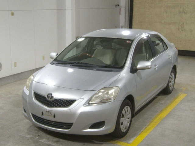 TOYOTA BELTA 2010