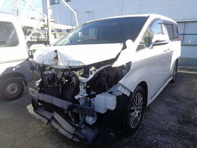 TOYOTA ALPHARD 2016