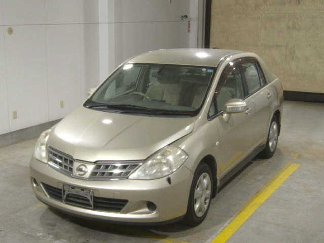 NISSAN TIIDA LATIO 2009