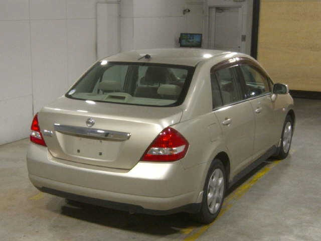 NISSAN TIIDA LATIO 2009