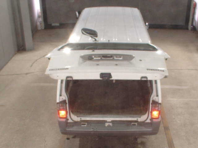 MAZDA BONGO VAN 2009
