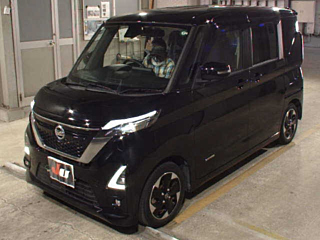 NISSAN ROOX 2021