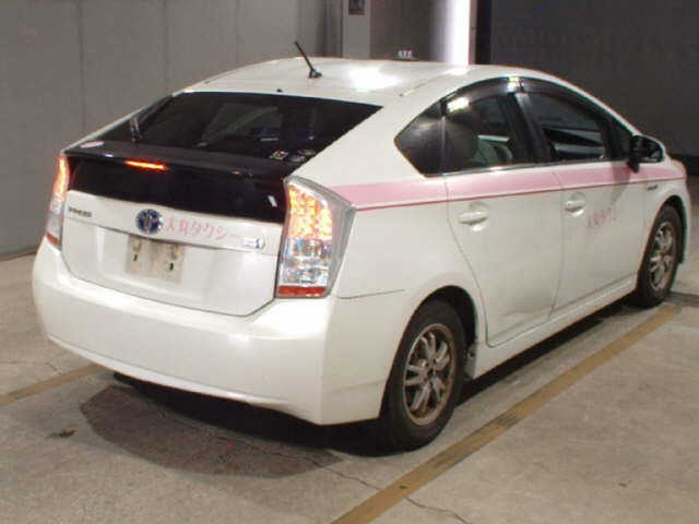 TOYOTA PRIUS 2011