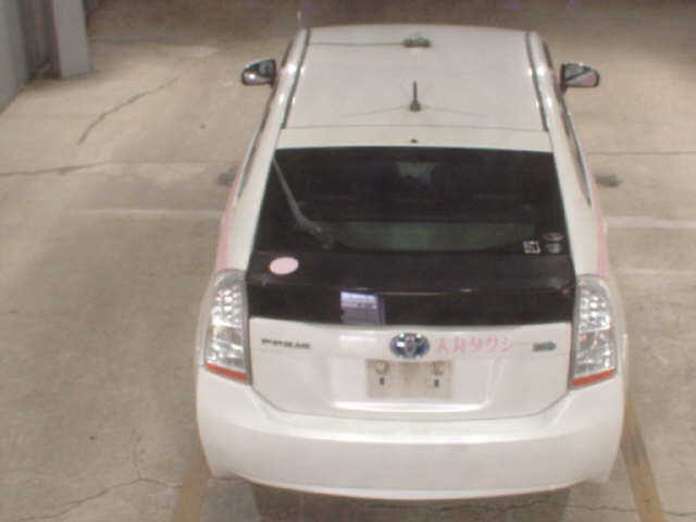 TOYOTA PRIUS 2011