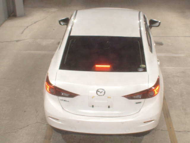 MAZDA AXELA 2016