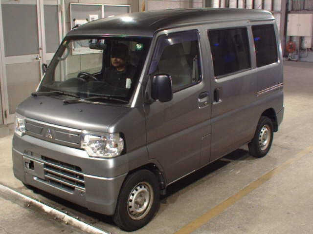 MITSUBISHI MINICAB VAN 2013