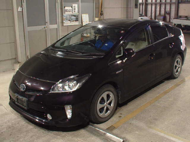 TOYOTA PRIUS 2012