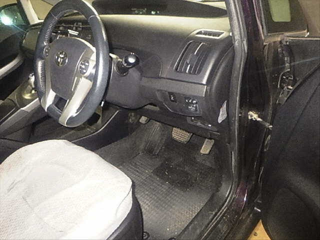 TOYOTA PRIUS 2012