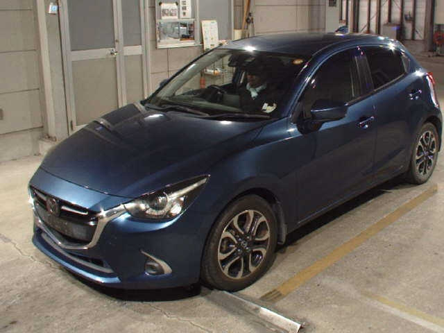 MAZDA DEMIO 2017