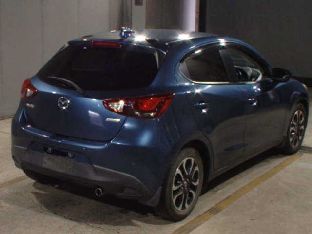 MAZDA DEMIO 2017