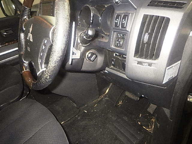 MITSUBISHI DELICA D5 2011