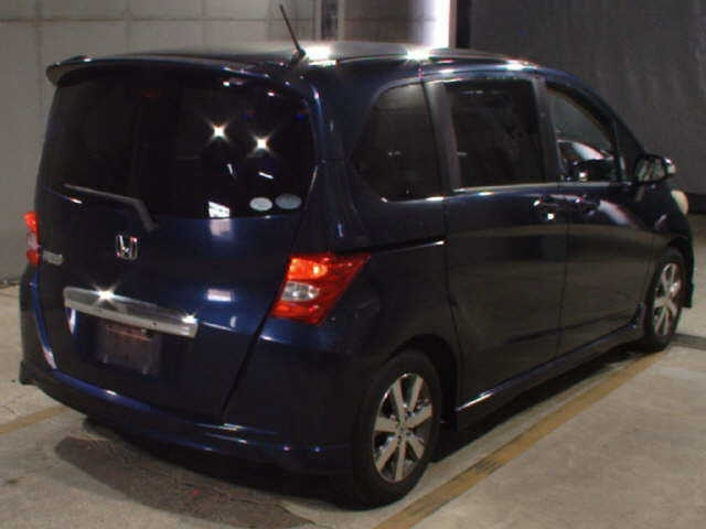 HONDA FREED 2009
