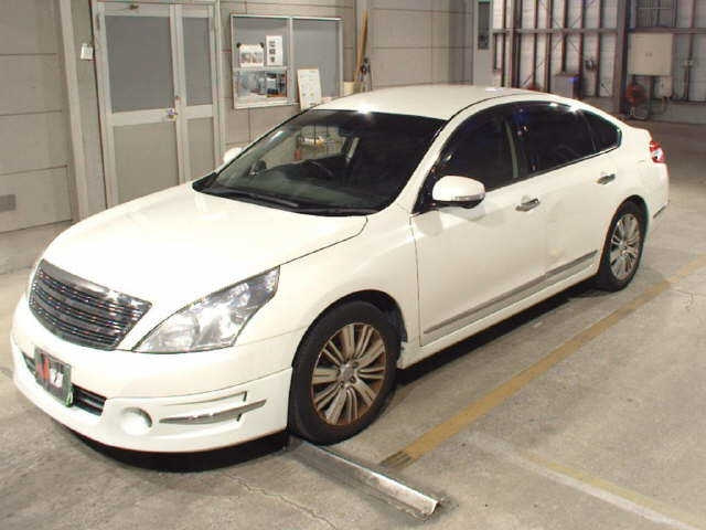 NISSAN TEANA 2011