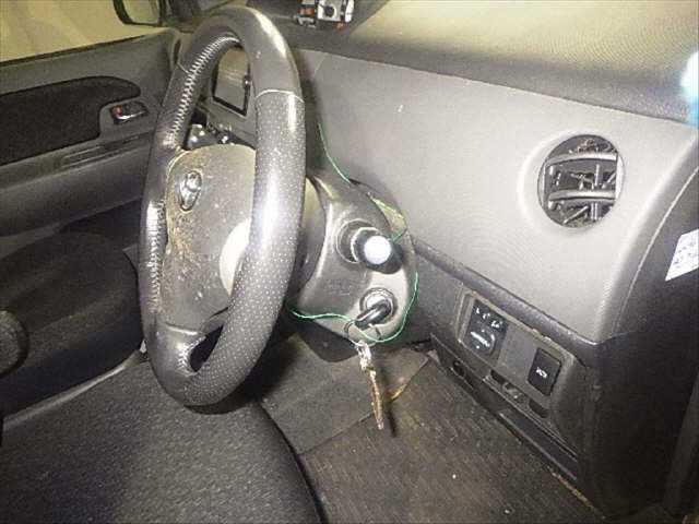 TOYOTA SIENTA 2012