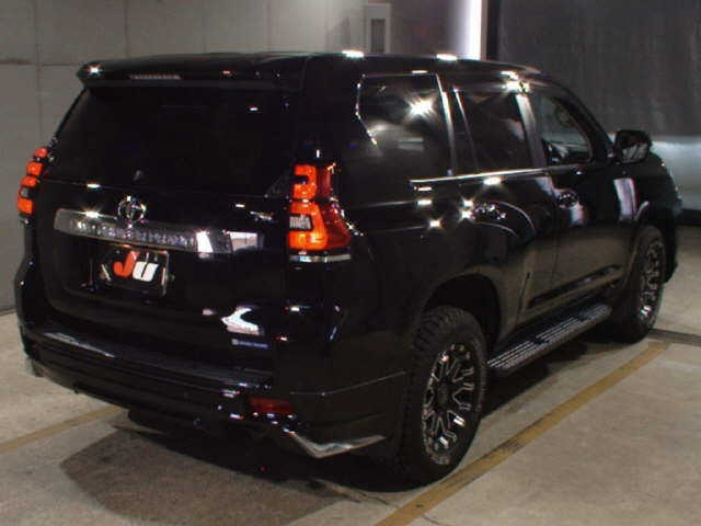 TOYOTA LAND CRUISER PRADO 2020