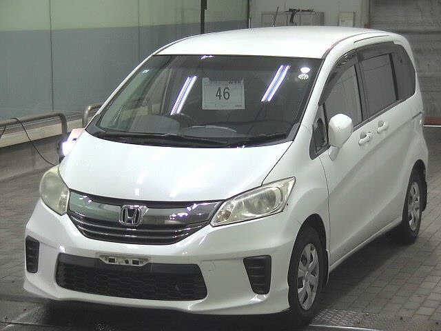 HONDA FREED 2015