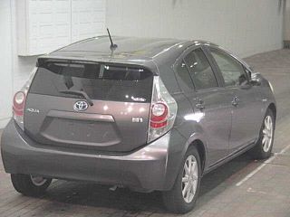 TOYOTA AQUA 2012