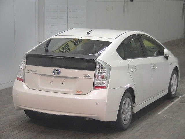 TOYOTA PRIUS 2010
