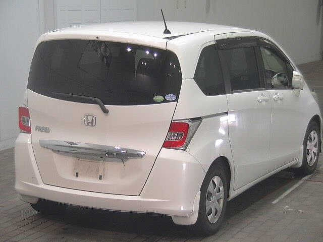 HONDA FREED 2015