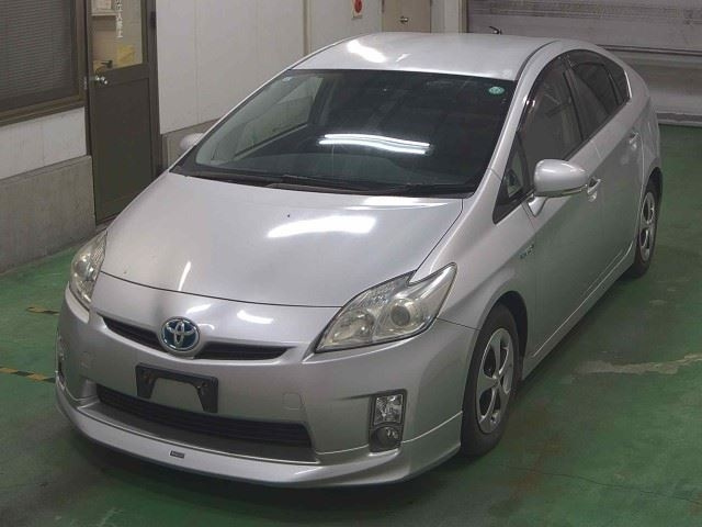 TOYOTA PRIUS 2011