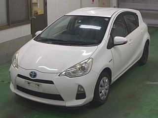 TOYOTA AQUA 2014