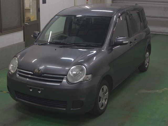 TOYOTA SIENTA 2010