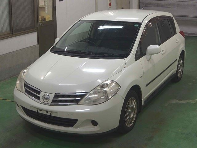 NISSAN TIIDA 2008
