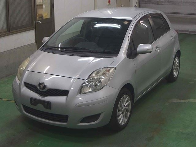 TOYOTA VITZ 2009