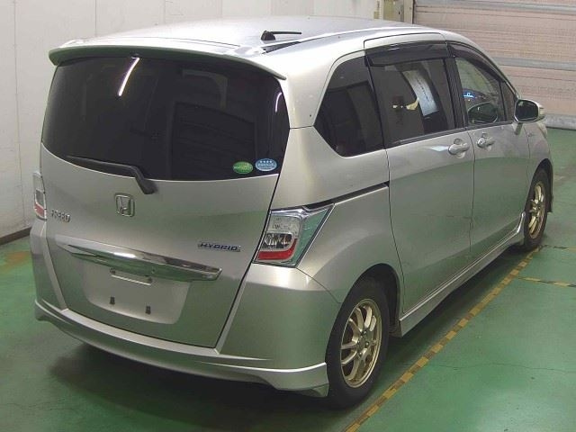 HONDA FREED 2013