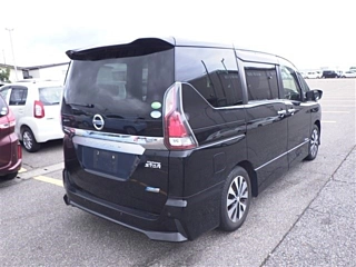 NISSAN SERENA 2017