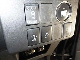 DAIHATSU WAKE 2014