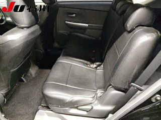 TOYOTA PRIUS ALPHA 2012
