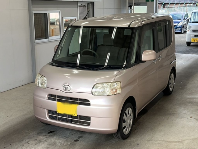 DAIHATSU TANTO 2013