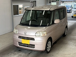 DAIHATSU TANTO 2013