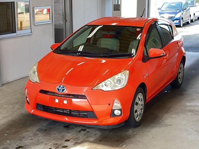 TOYOTA AQUA 2014