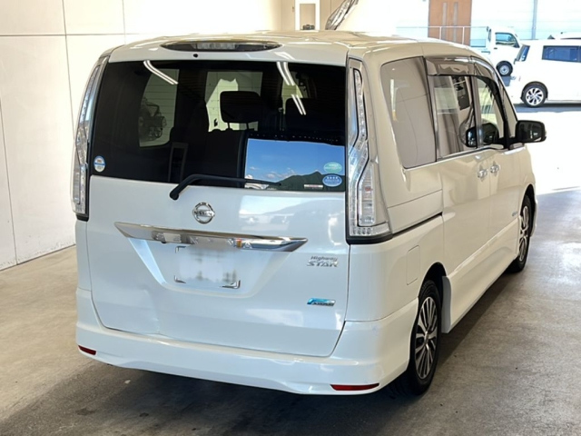 NISSAN SERENA 2014