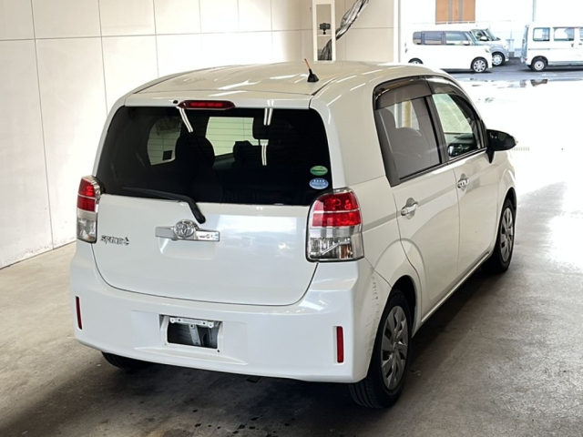 TOYOTA SPADE 2014