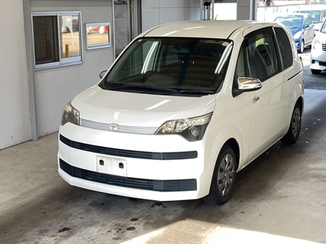 TOYOTA SPADE 2014