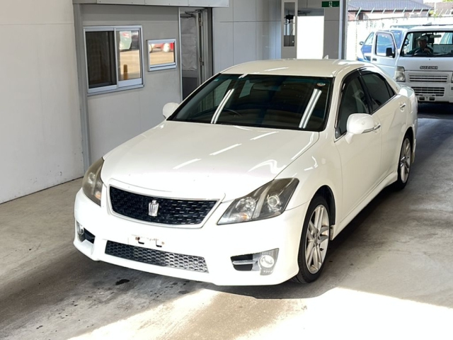 TOYOTA CROWN 2012