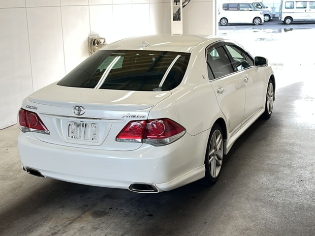 TOYOTA CROWN 2012