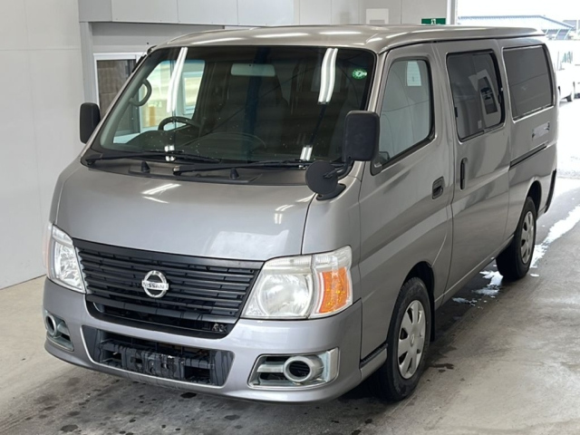 NISSAN CARAVAN 2011