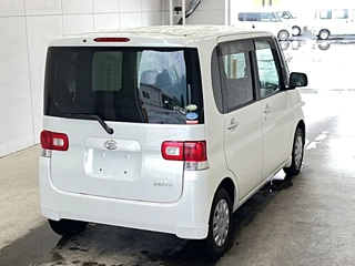 DAIHATSU TANTO 2010
