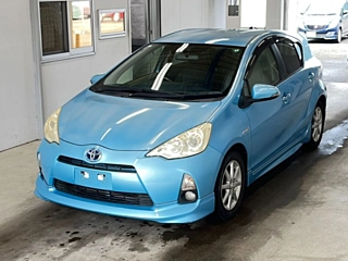 TOYOTA AQUA 2013