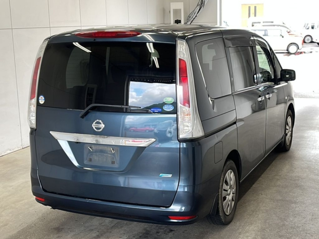 NISSAN SERENA 2012