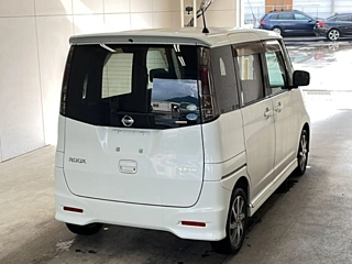 NISSAN ROOX 2010