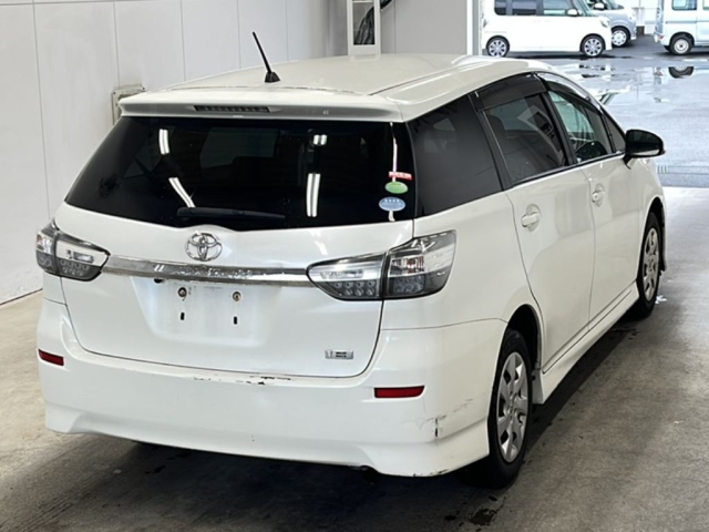 TOYOTA WISH 2012