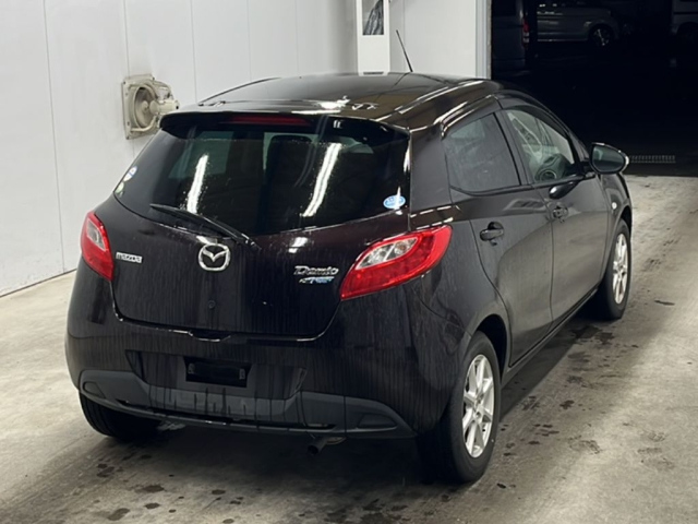 MAZDA DEMIO 2011