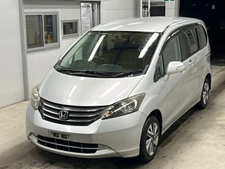 HONDA FREED 2010