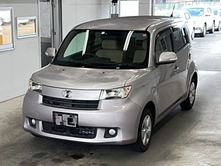 TOYOTA BB 2010